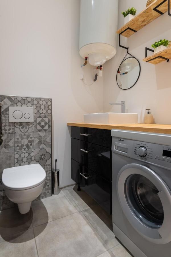 Latelier 2Br W Ac At 4 Min From The Beaches Of Old Nice Welkeys ภายนอก รูปภาพ